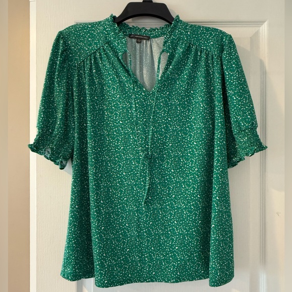 Adrianna Papell Green Puff Sleeve Blouse with Tie Front - Picture 1 of 4